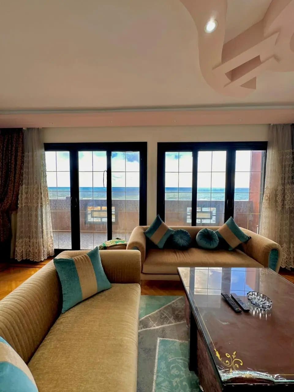 Apartment in Alexandria