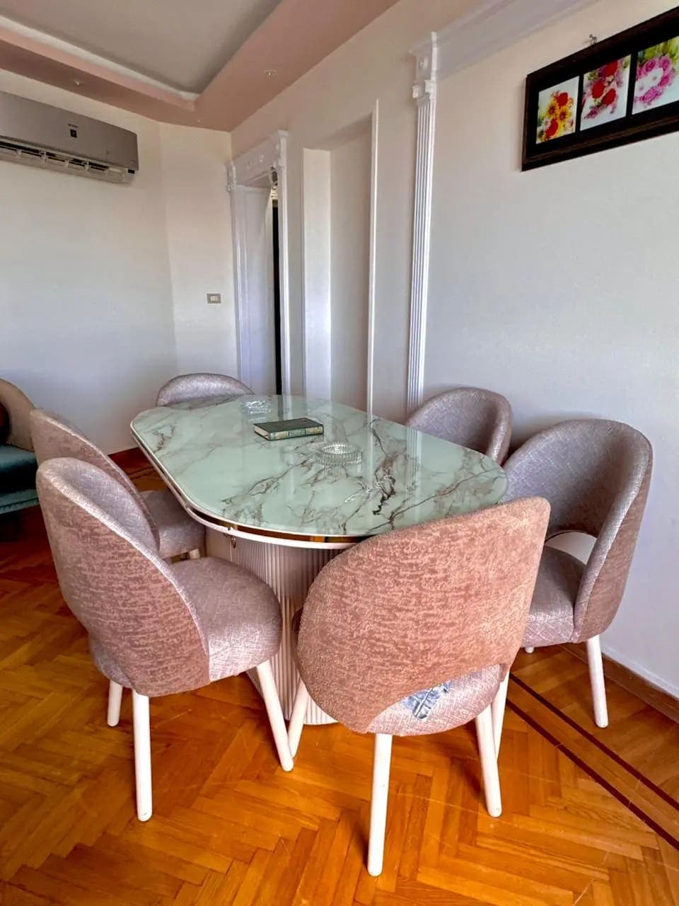 Apartment in Alexandria
