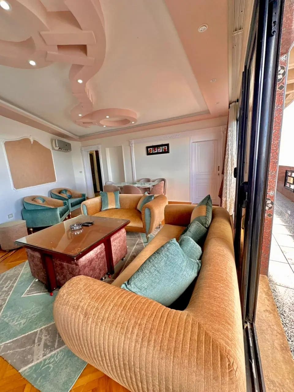 Apartment in Alexandria