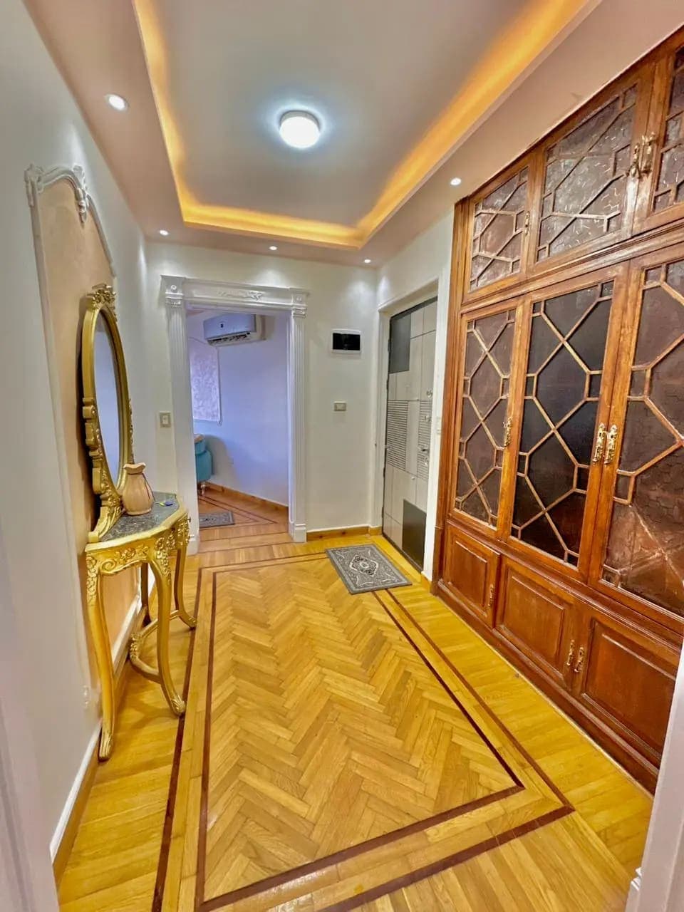 Apartment in Alexandria
