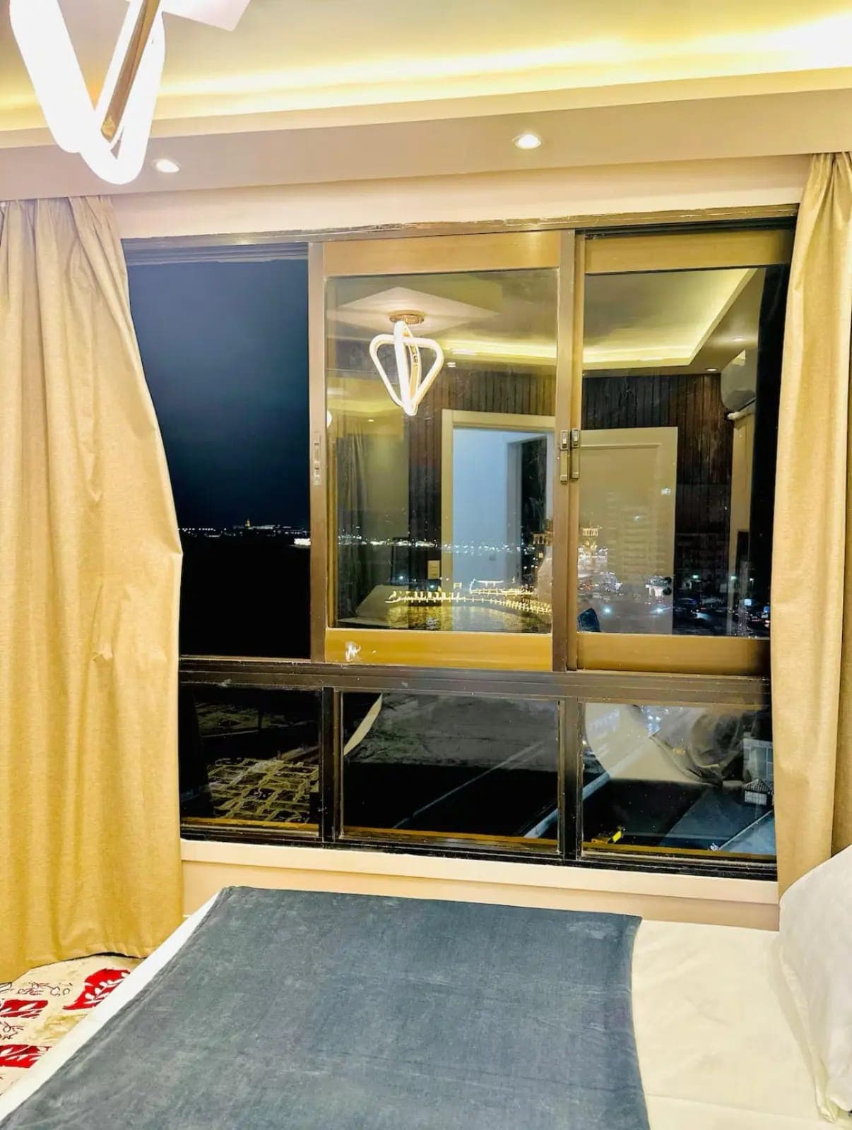 شقة في الإسكندرية