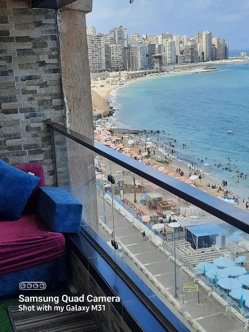 شقة في الإسكندرية