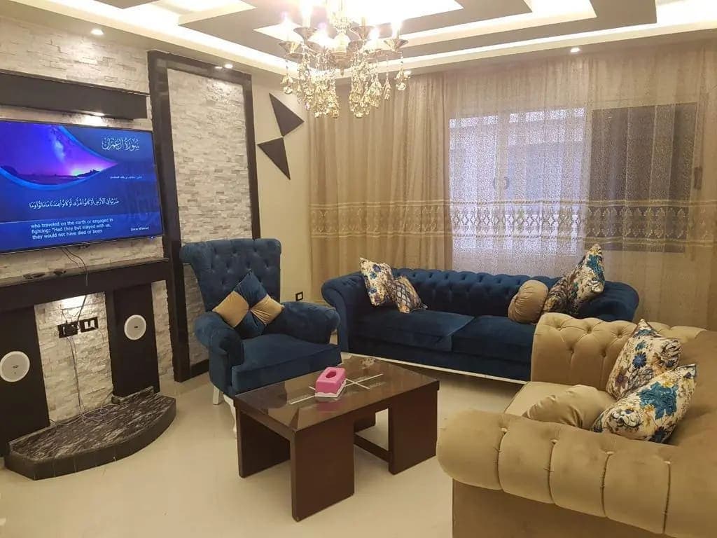 شقة في القاهرة