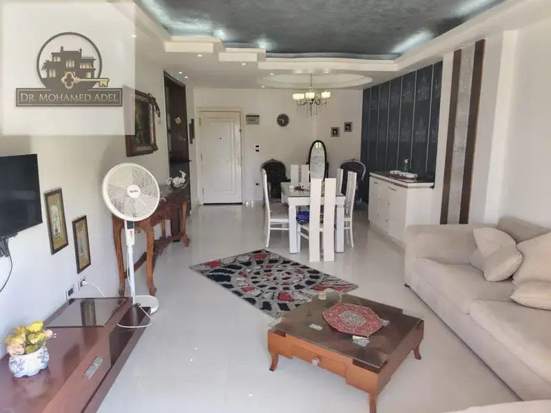 شقة في الإسكندرية
