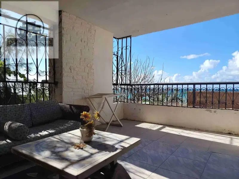 Apartment in Alexandria