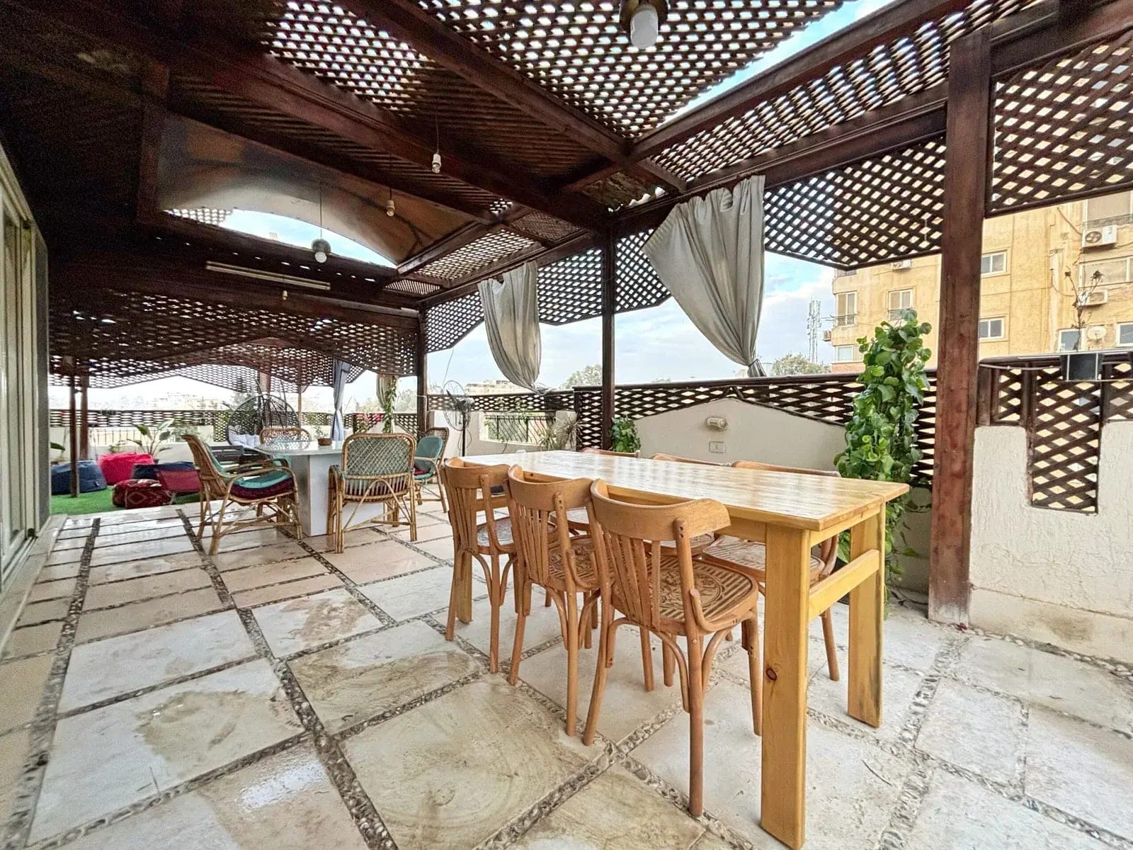 روف في القاهرة