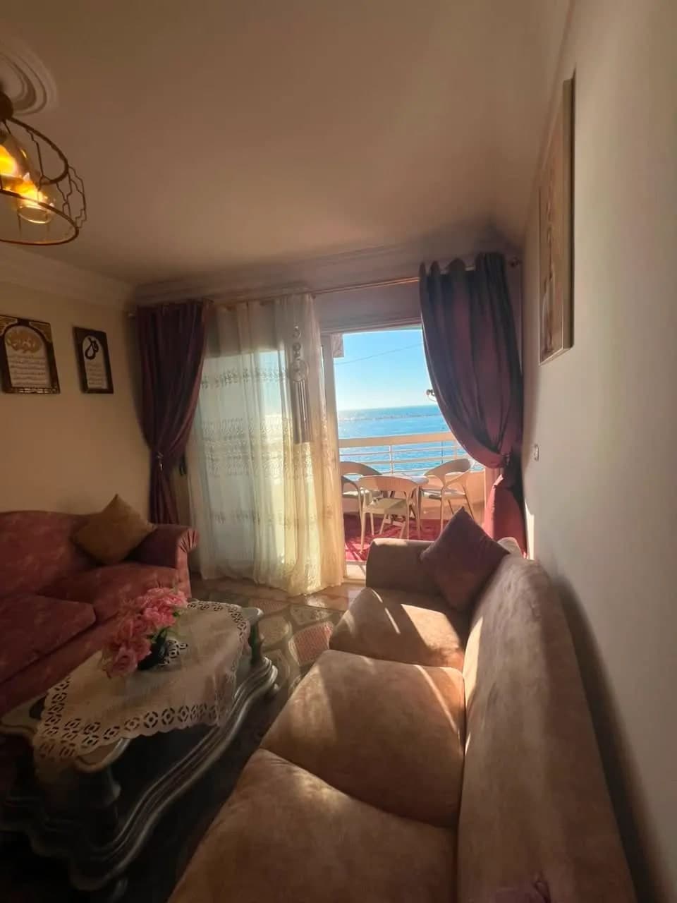 شقة في الإسكندرية