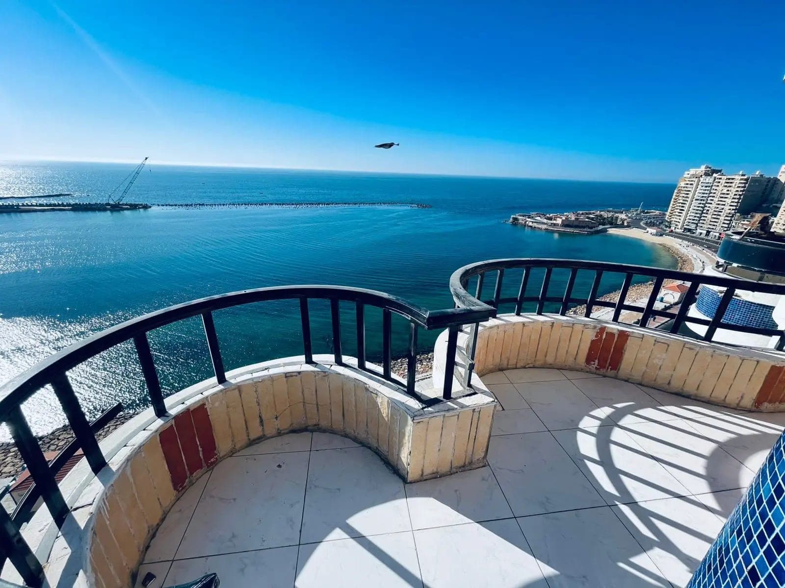 شقة في الإسكندرية