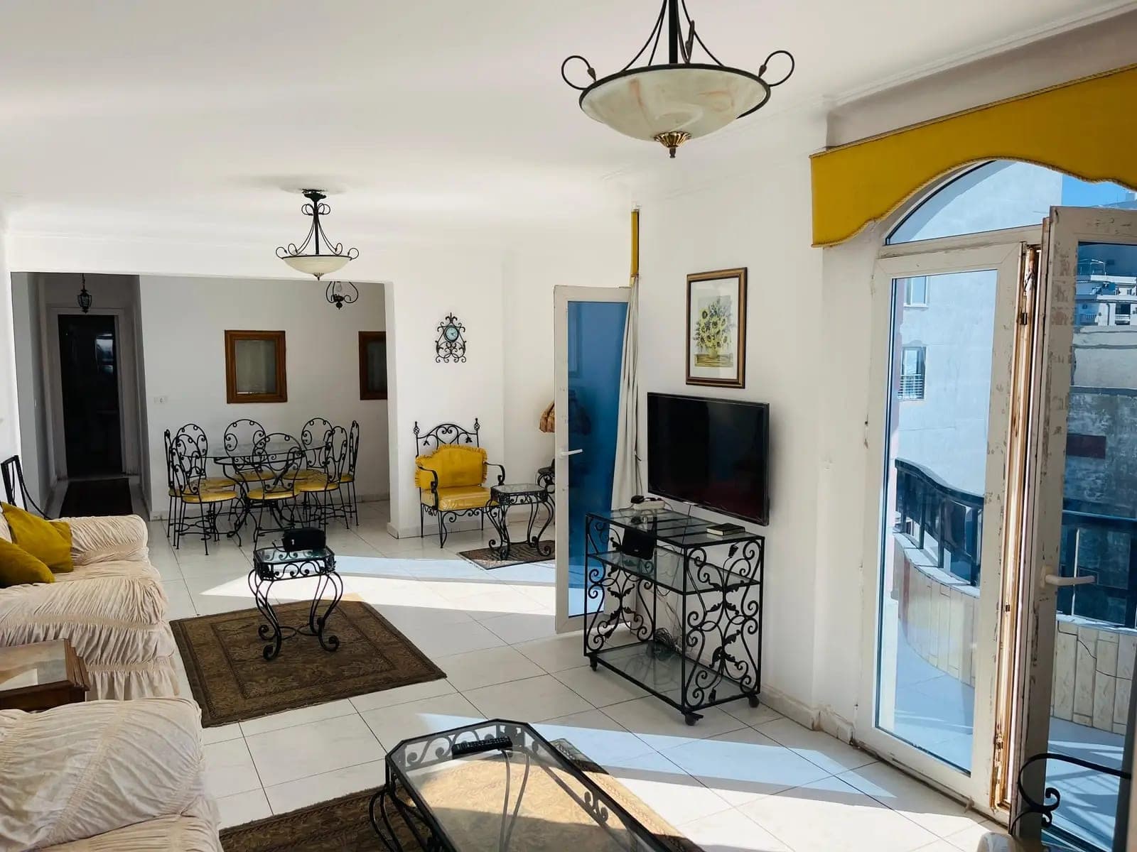 شقة في الإسكندرية