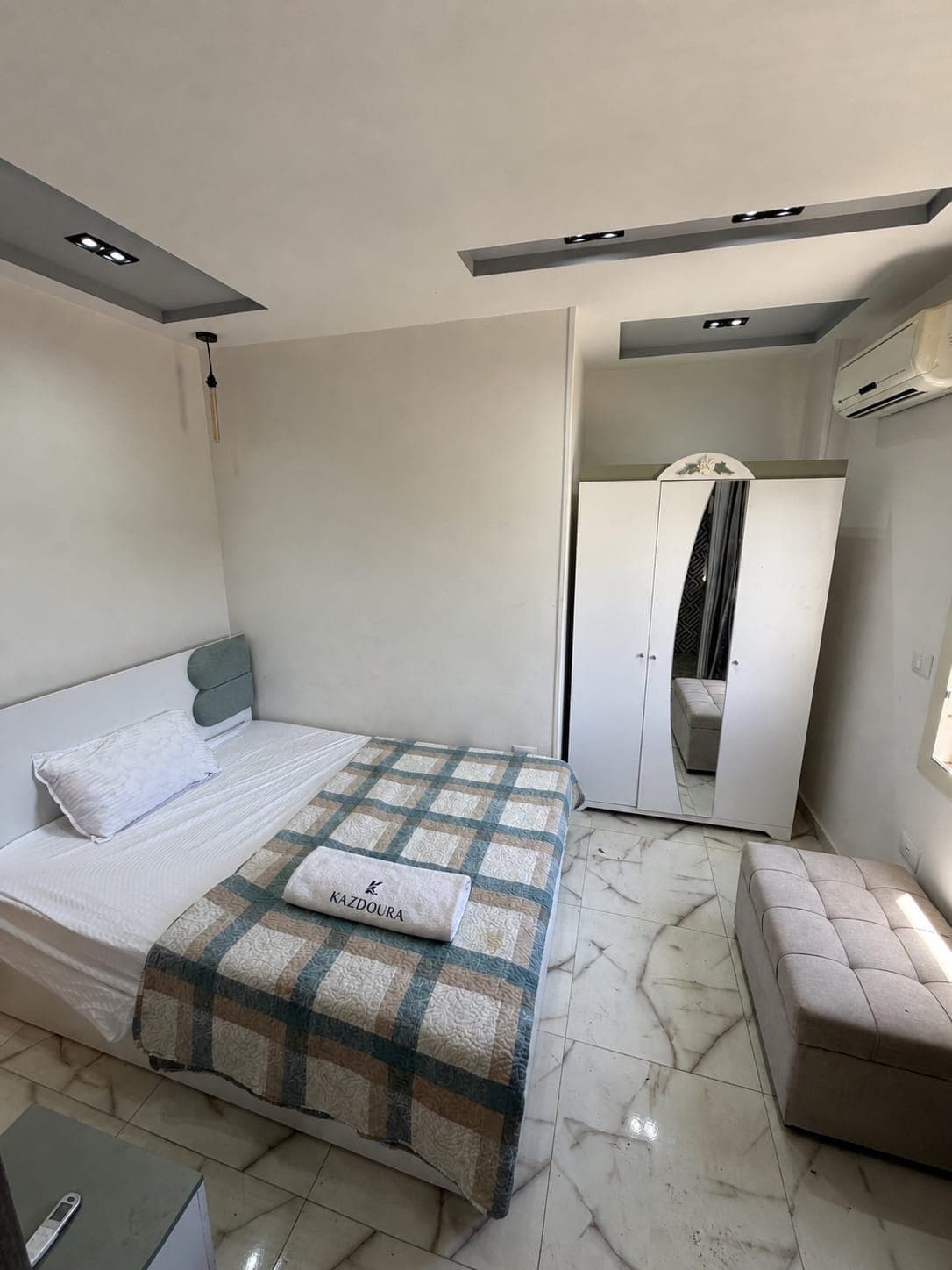 Marina 4 Prime Duplex: 2BR, Private Garden, Steps from the Lagoon & Beach