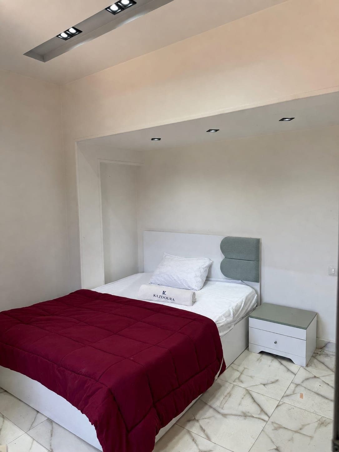 Marina 4 Prime Duplex: 2BR, Private Garden, Steps from the Lagoon & Beach