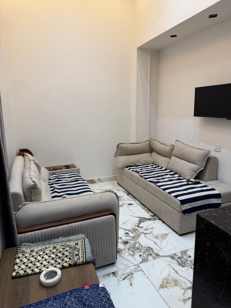Marina 4 Prime Duplex: 2BR, Private Garden, Steps from the Lagoon & Beach