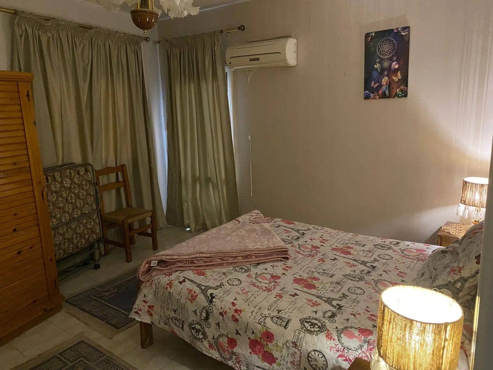 Apartment in Alexandria
