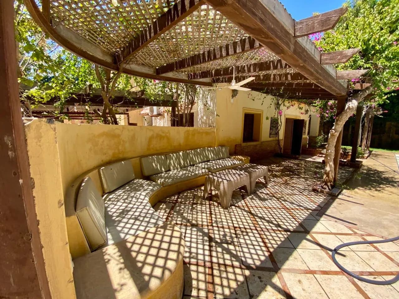 فيلا في الإسكندرية