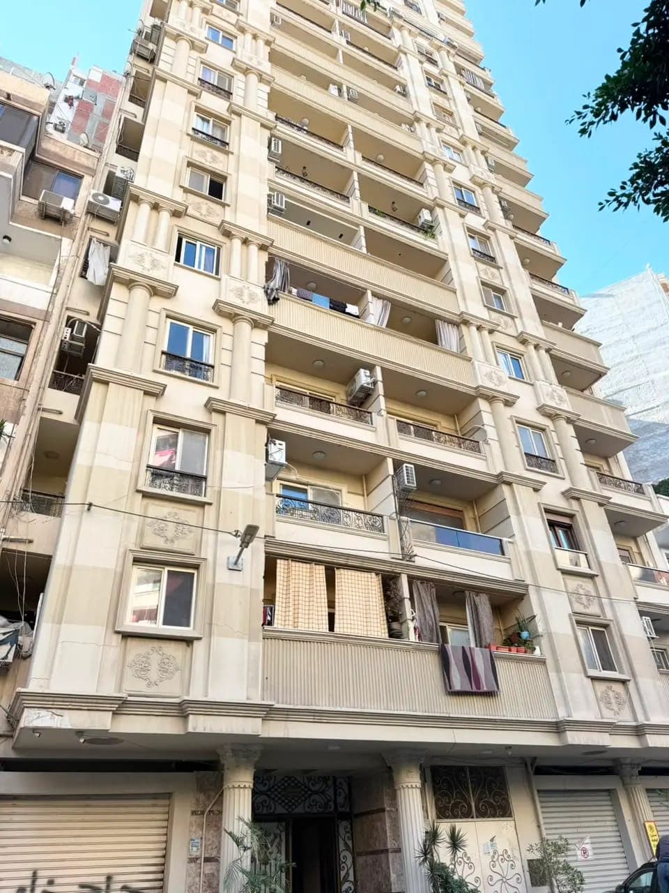 شقة في الإسكندرية