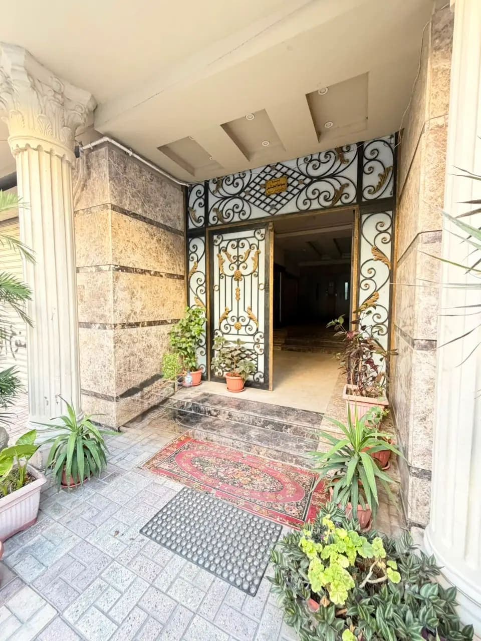 شقة في الإسكندرية