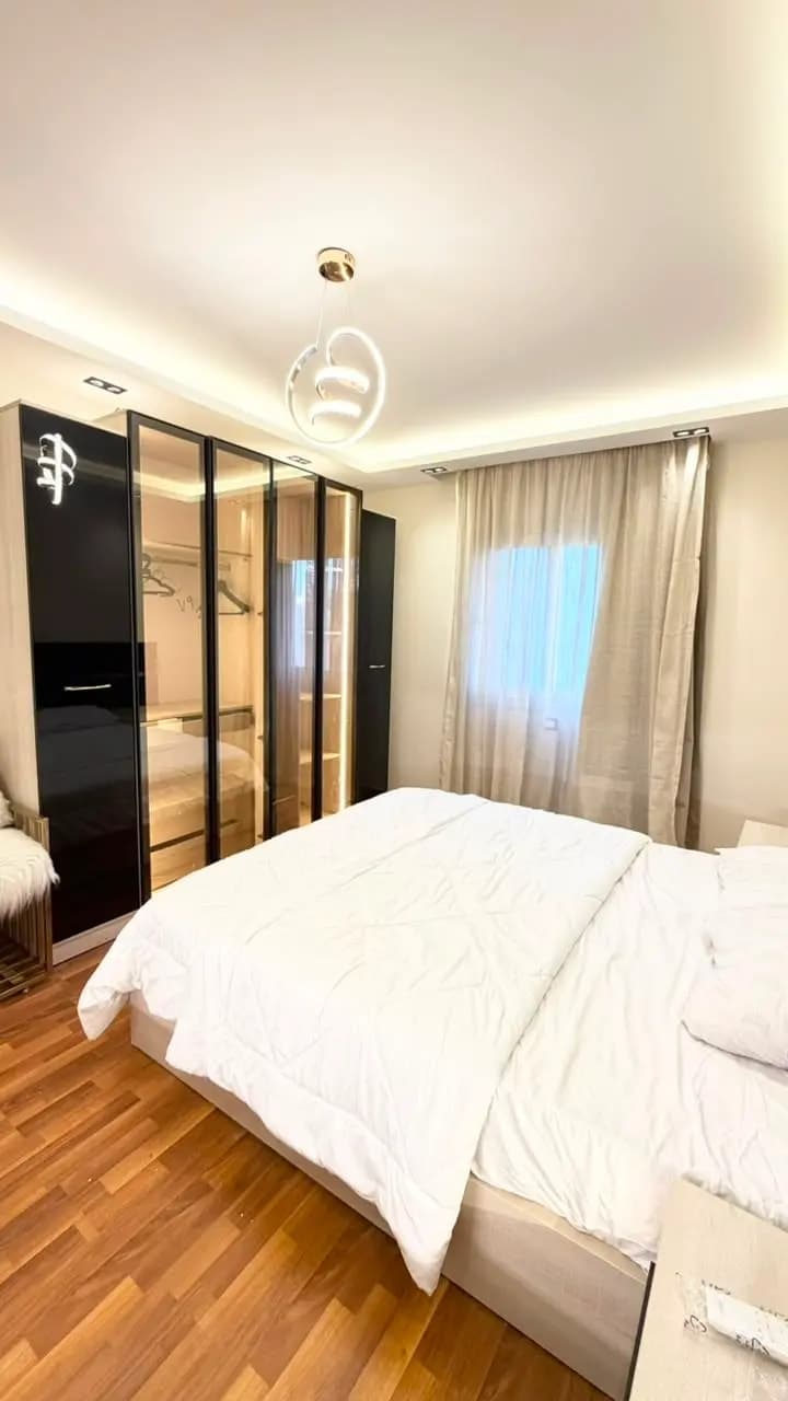 شقة في الإسكندرية