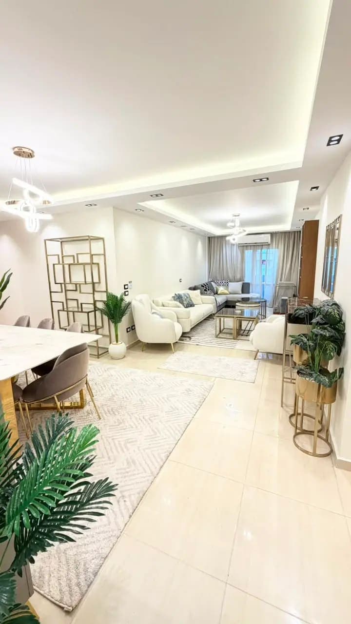 شقة في الإسكندرية