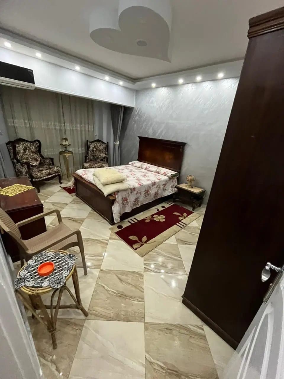 شقة في الإسكندرية
