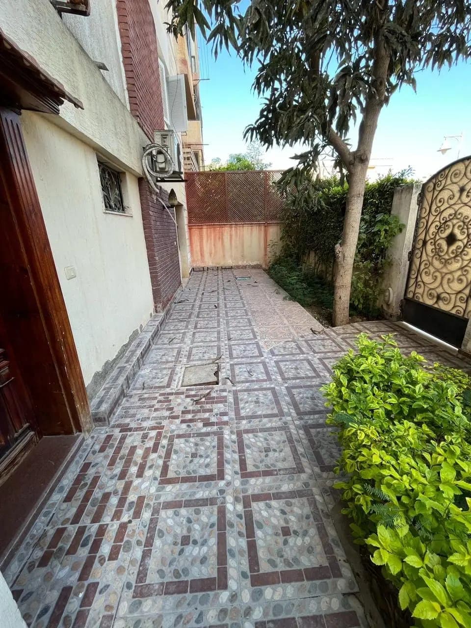 شقة في الإسكندرية