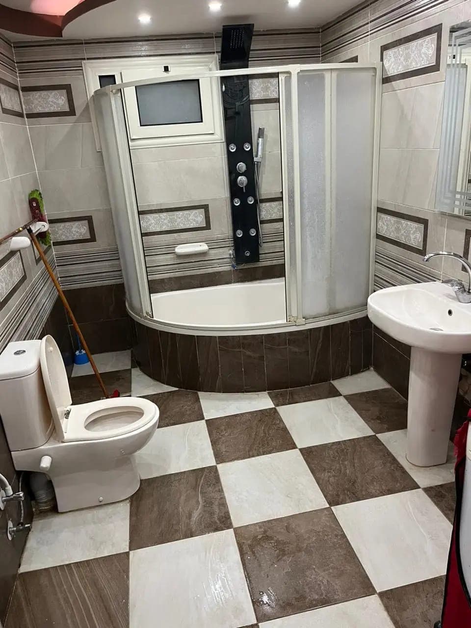 شقة في الإسكندرية