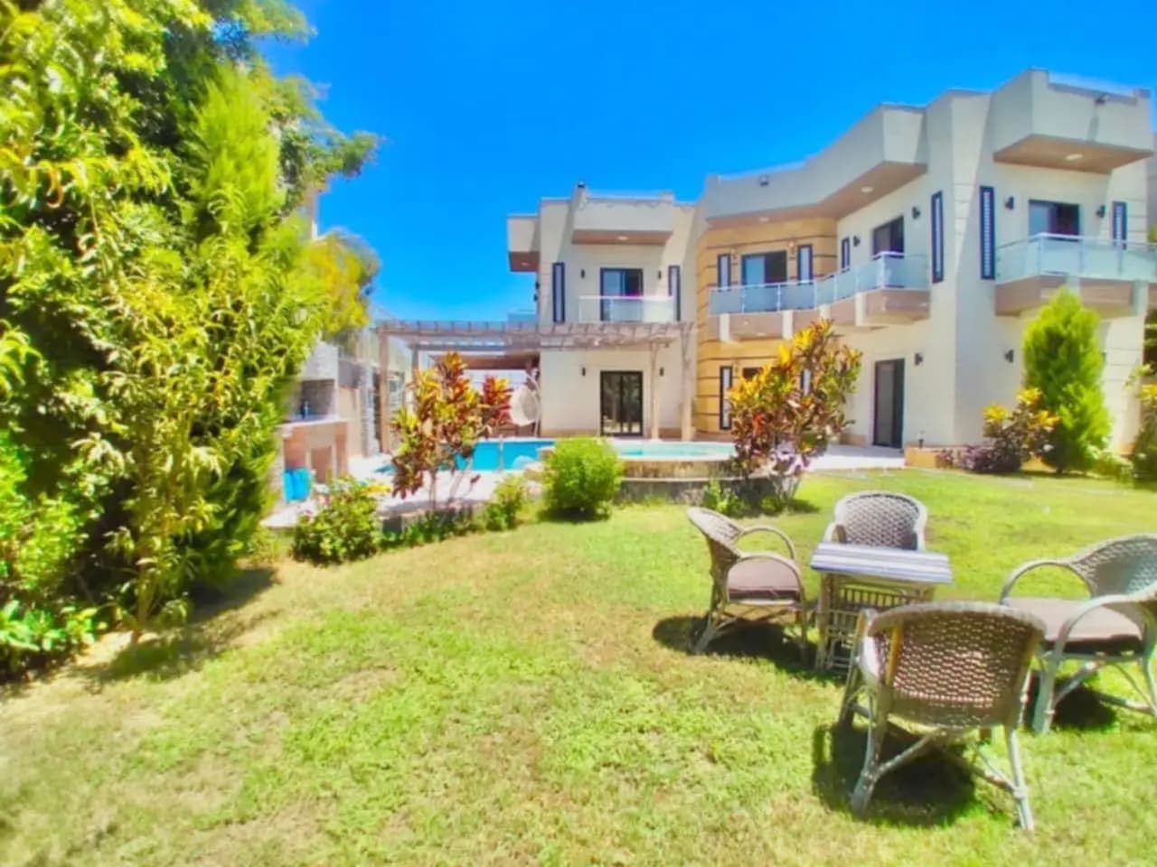 Villa in Alexandria