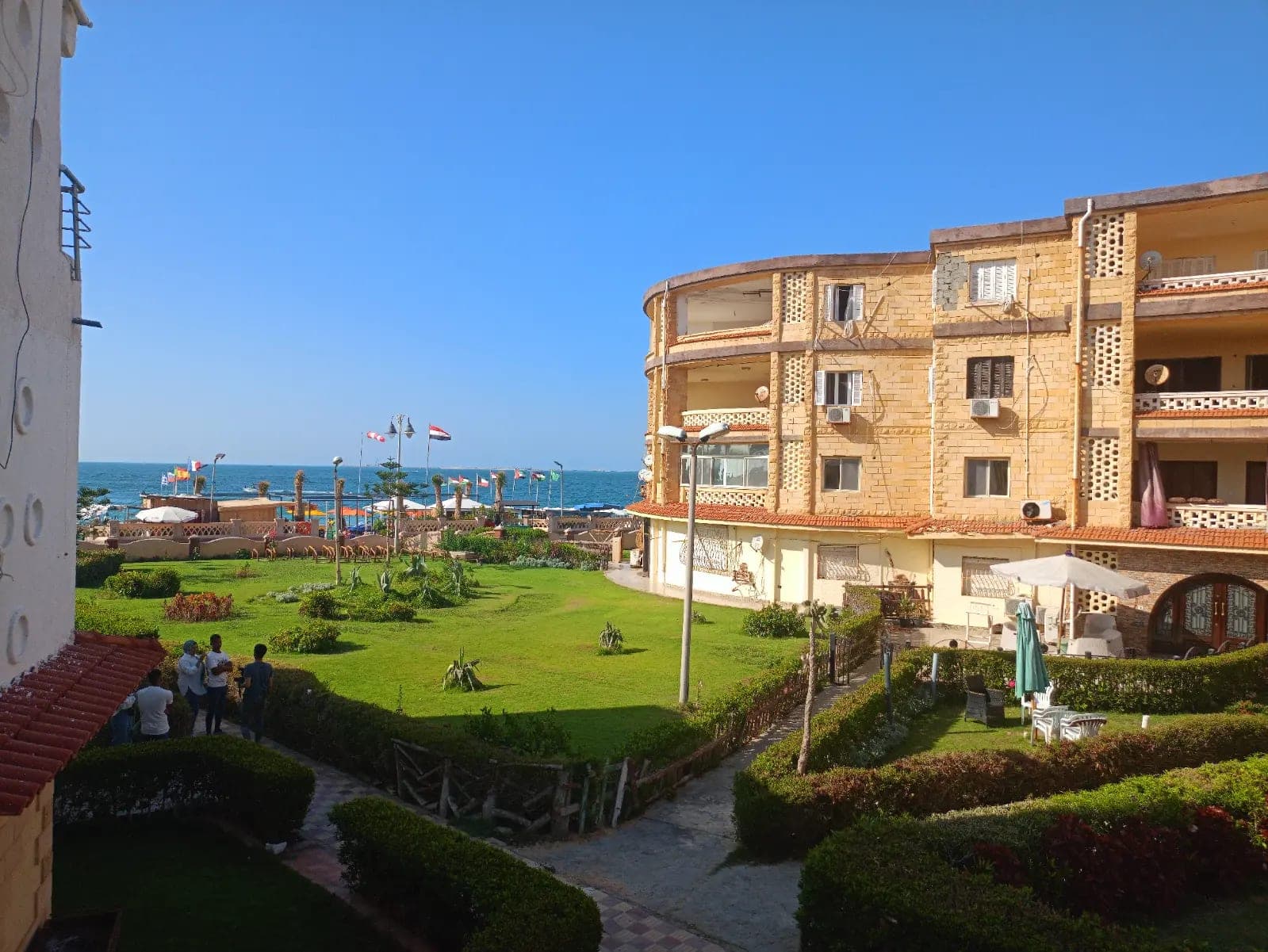 Luxury Seafront Chalet in Mamoura Beach Alexandria