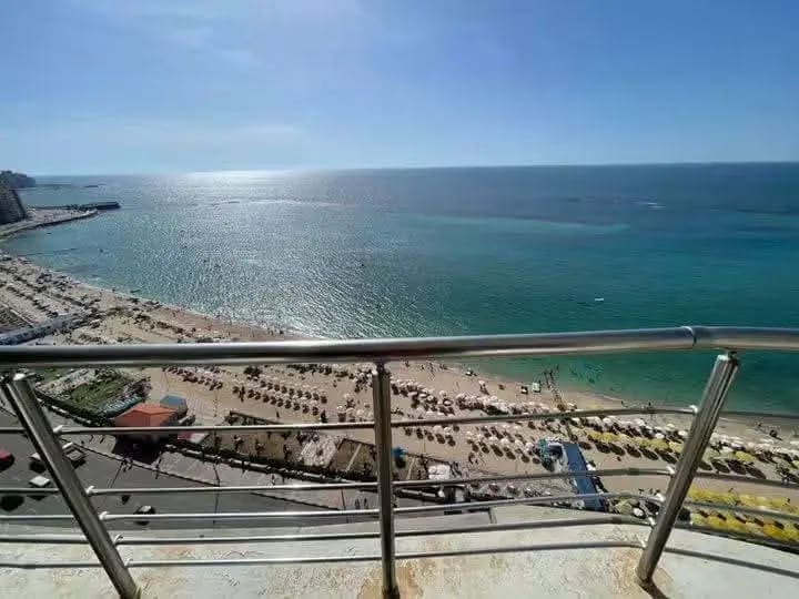 شقة في الإسكندرية