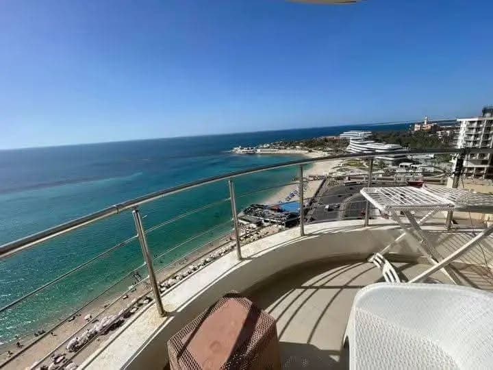 شقة في الإسكندرية