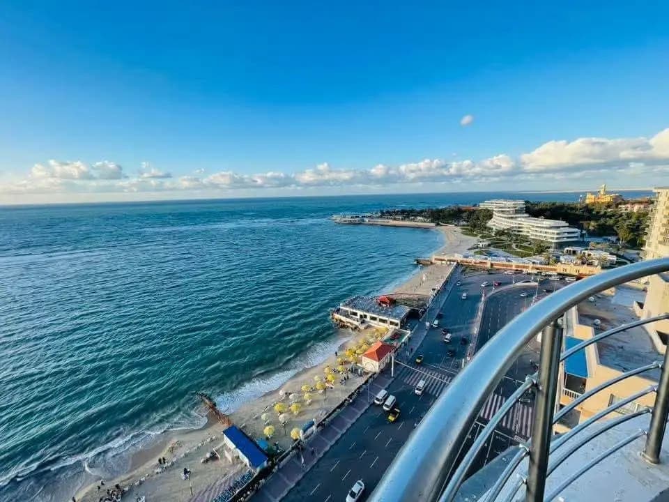 شقة في الإسكندرية