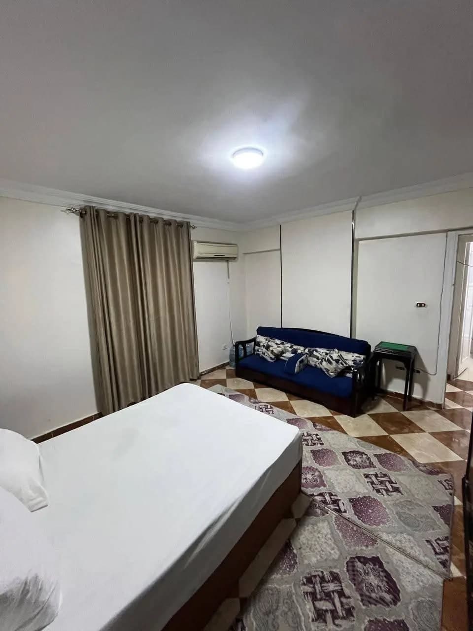 شقة في الإسكندرية
