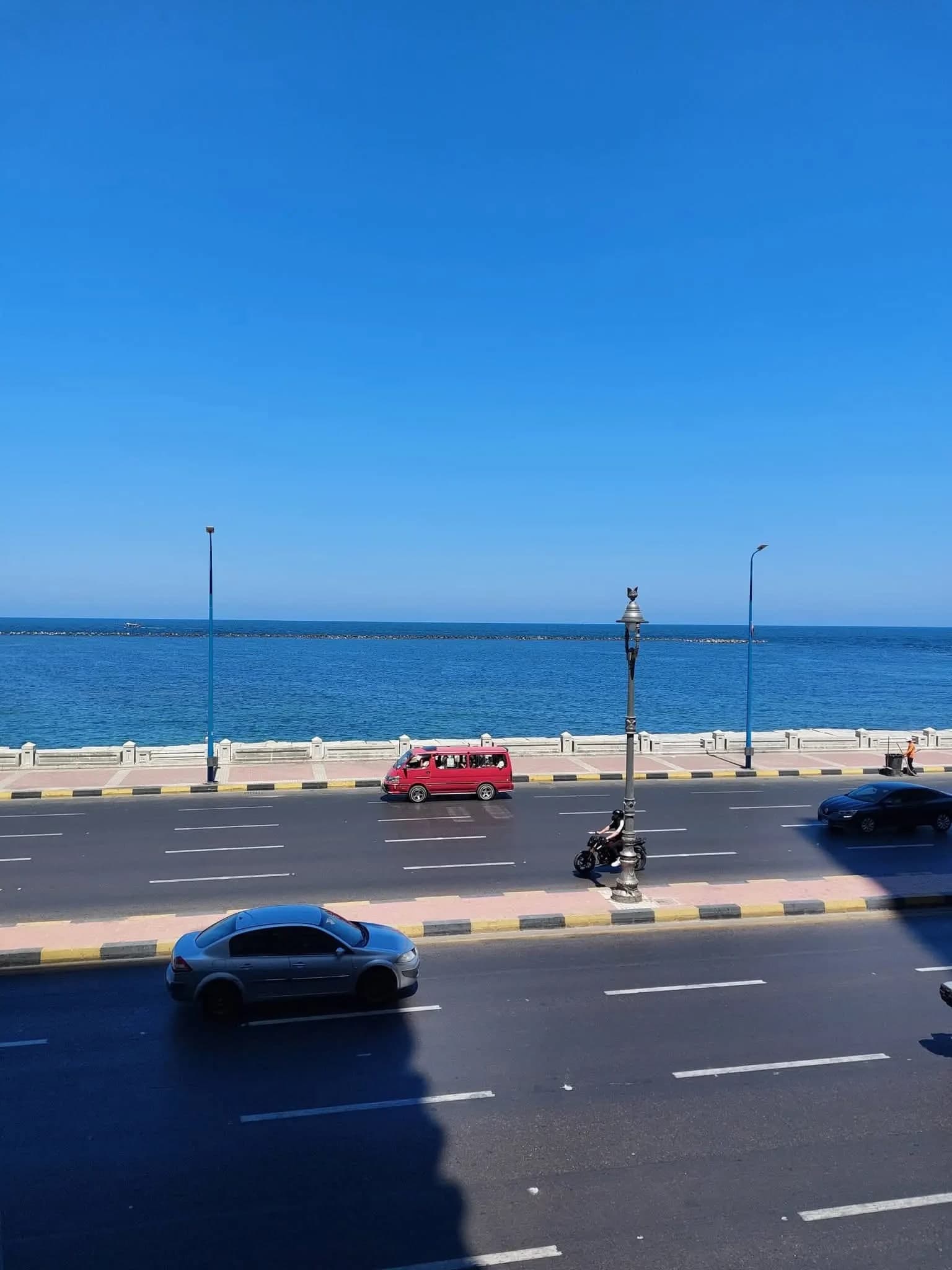 شقة في الإسكندرية