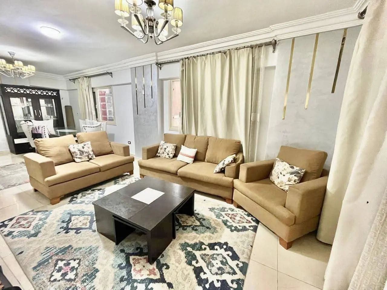 شقة في الإسكندرية