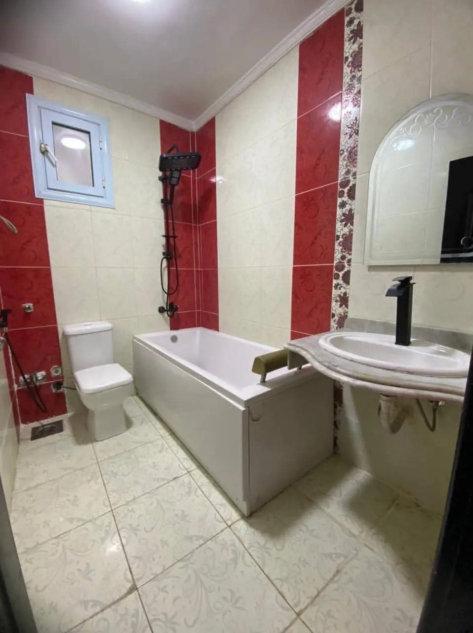 Apartment in Alexandria