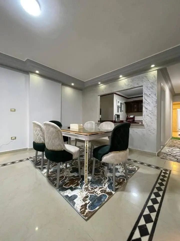 Apartment in Alexandria