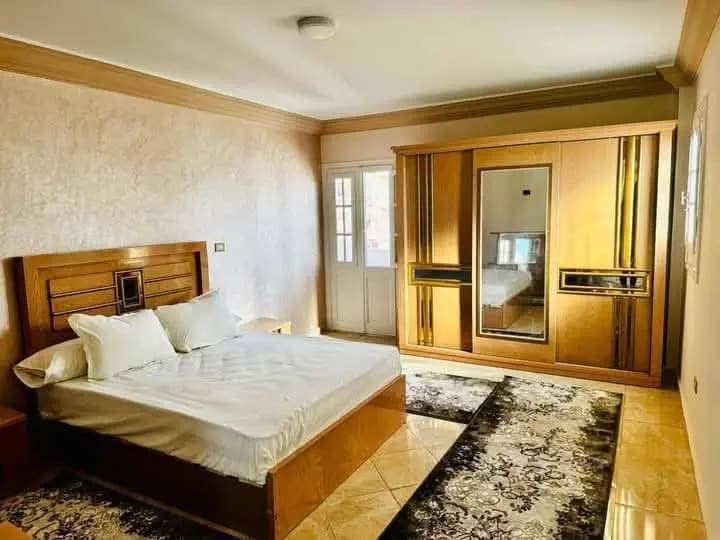 Apartment in Alexandria