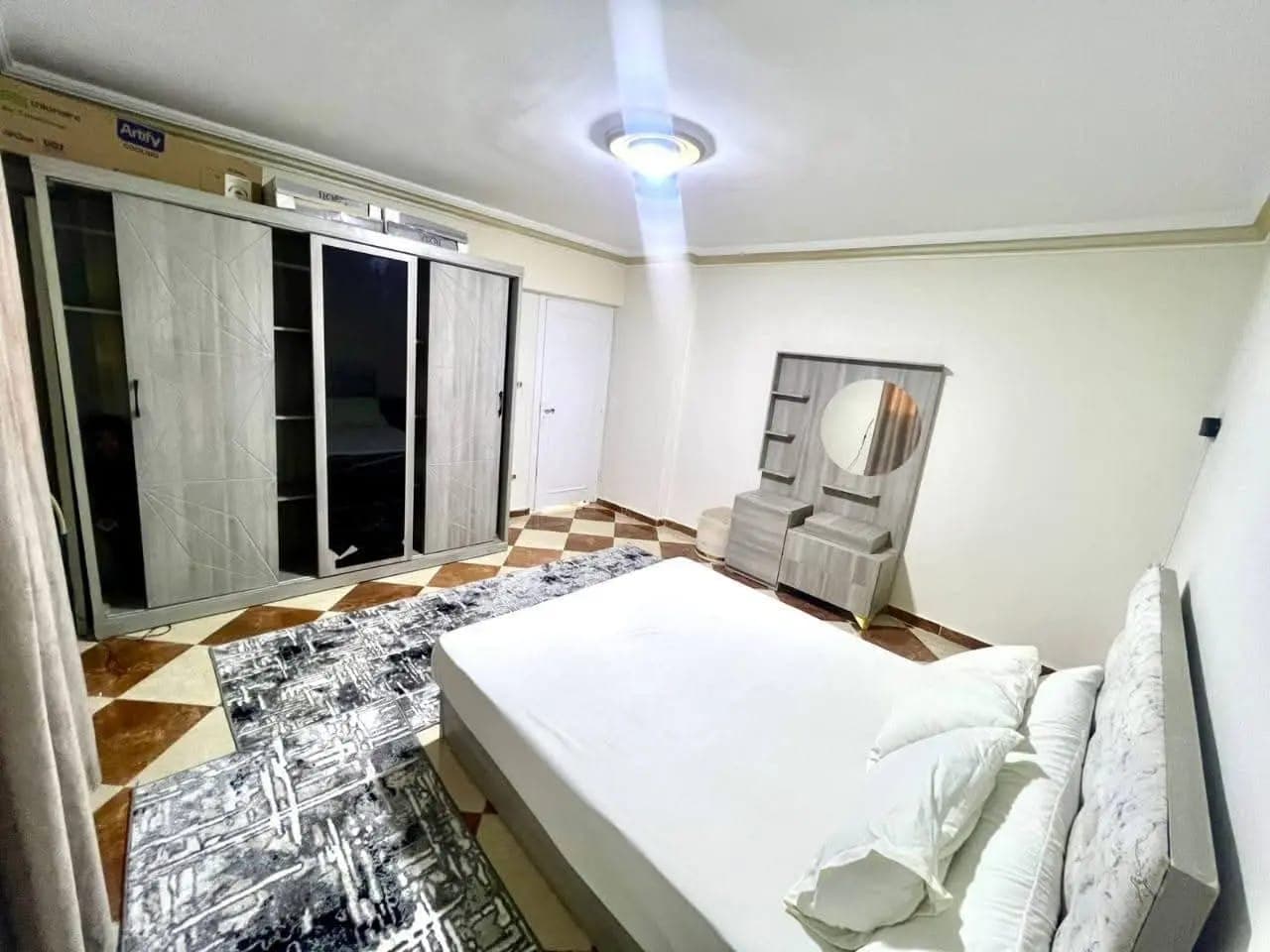 Apartment in Alexandria