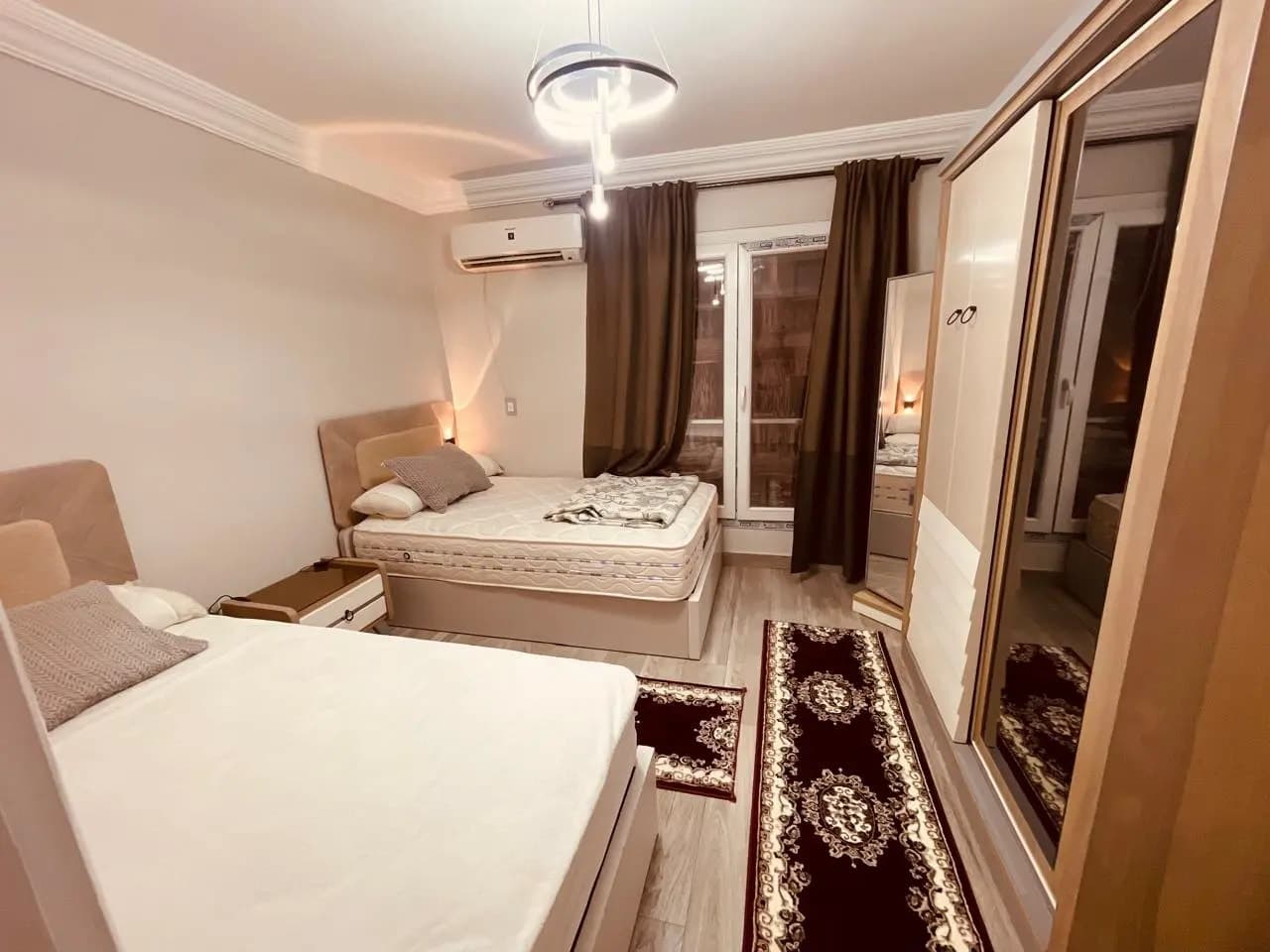 منطقة السرايا بحر مباشر بجوار فندق المحروسه