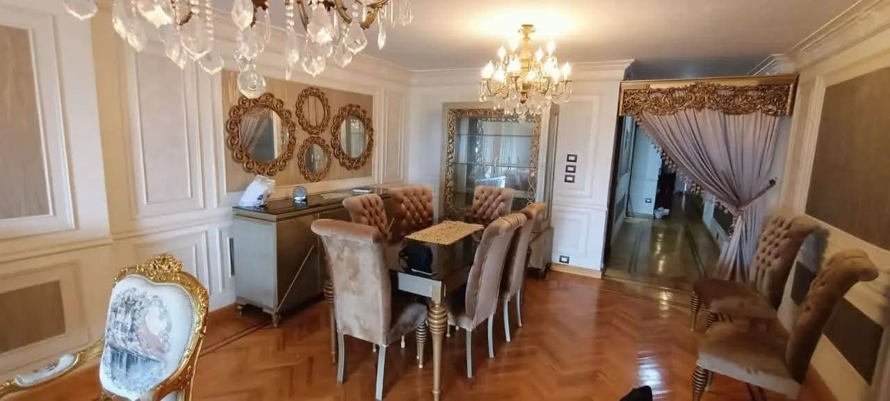 Apartment in Alexandria
