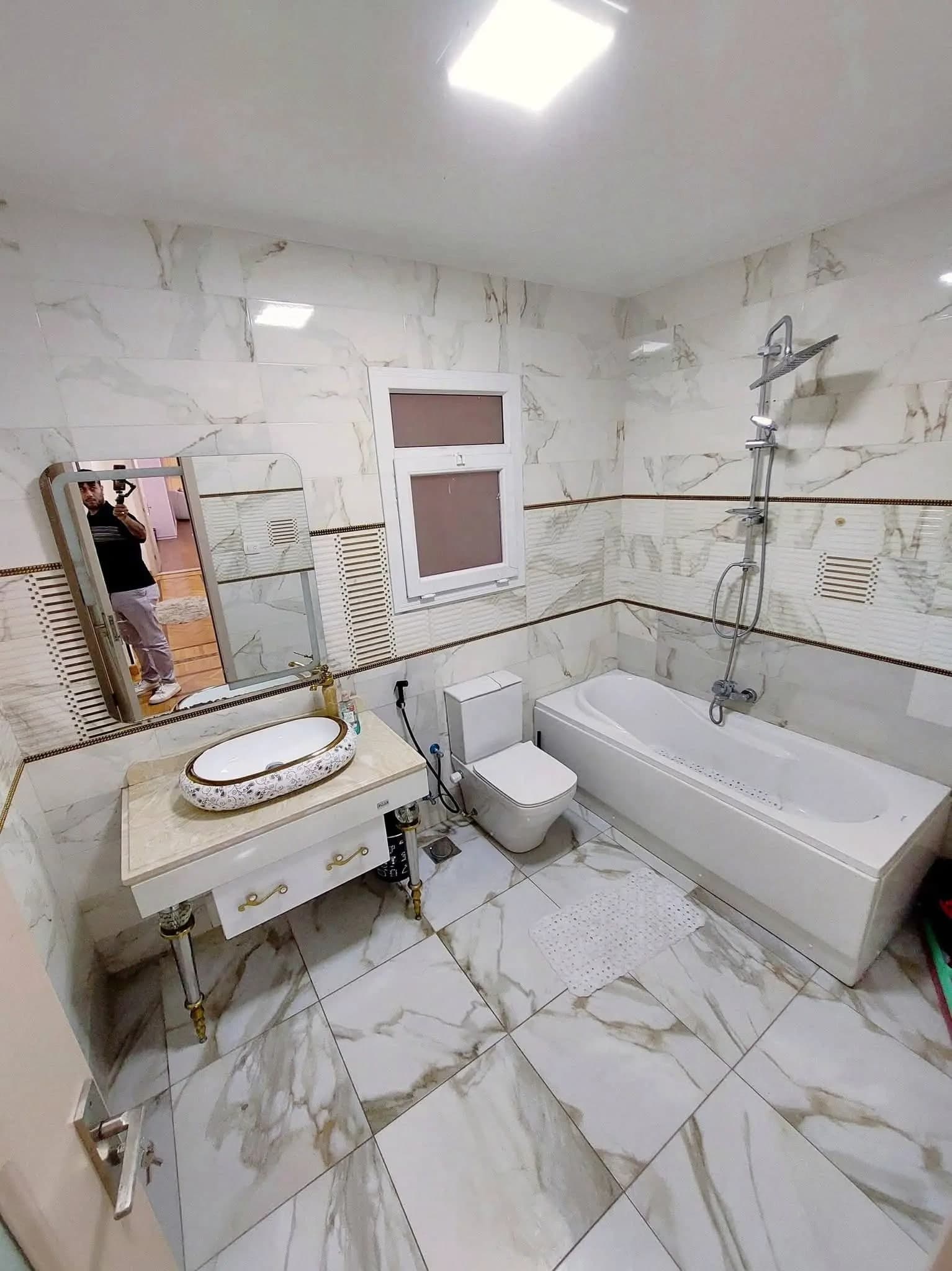 Apartment in Alexandria