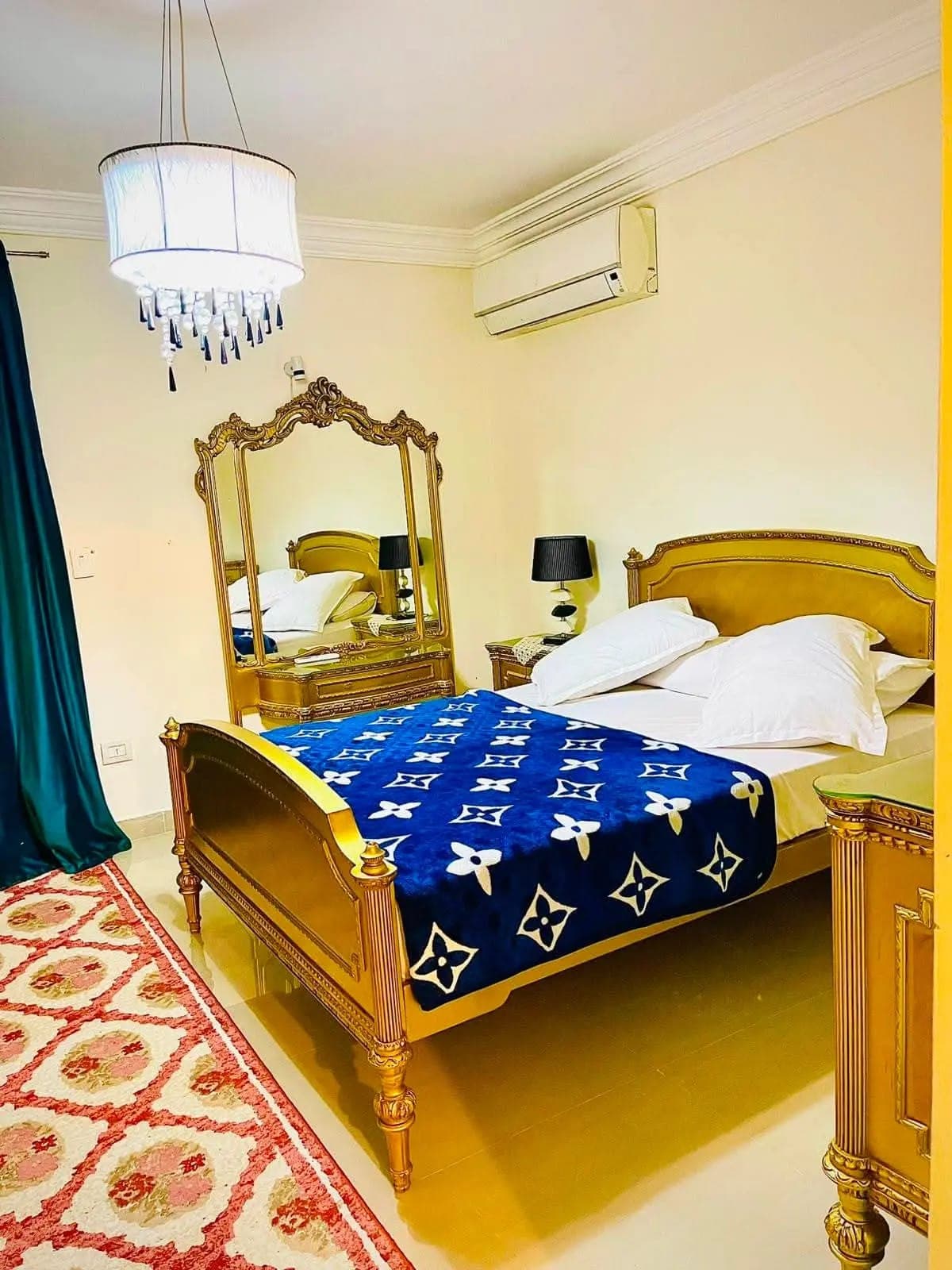 شقة في الإسكندرية