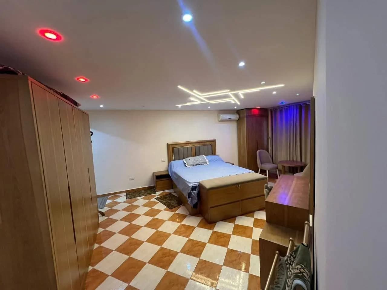 Apartment in Alexandria