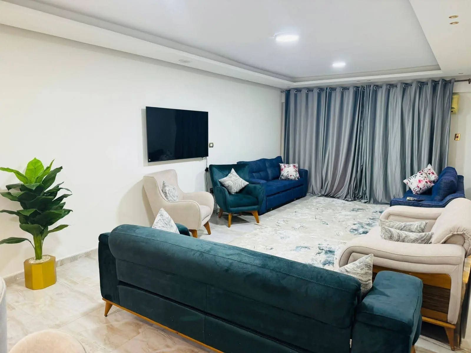 شقة في الإسكندرية