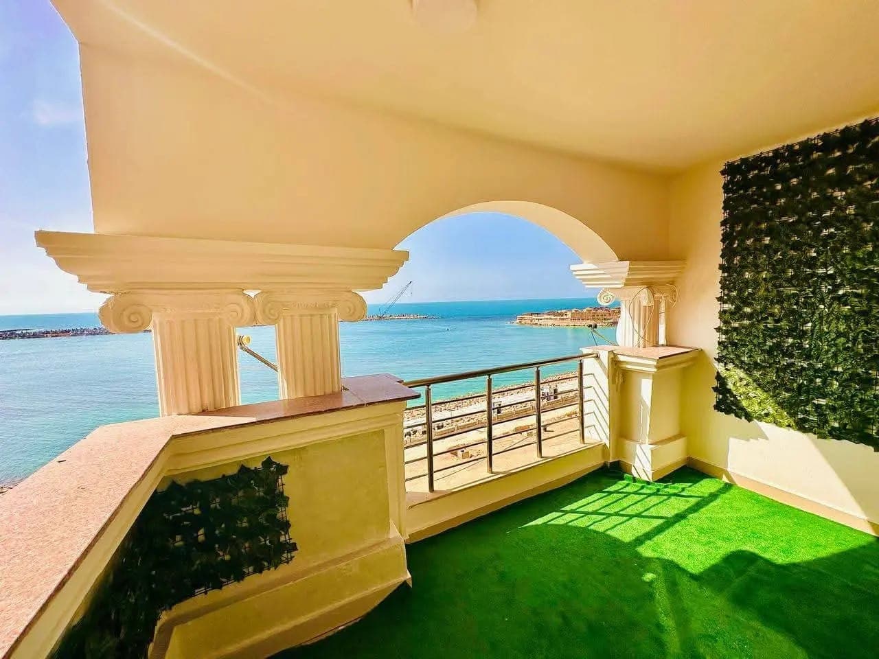 شقة في الإسكندرية