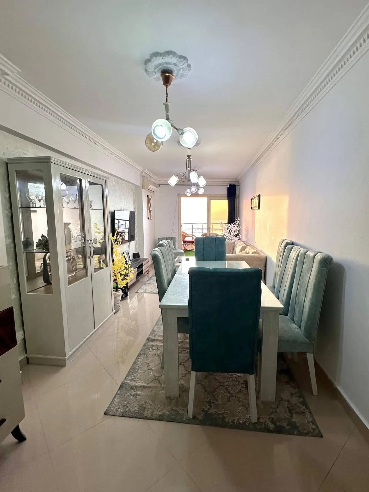 شقة في الإسكندرية