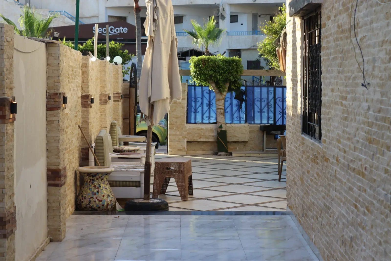 Apartment in Alexandria