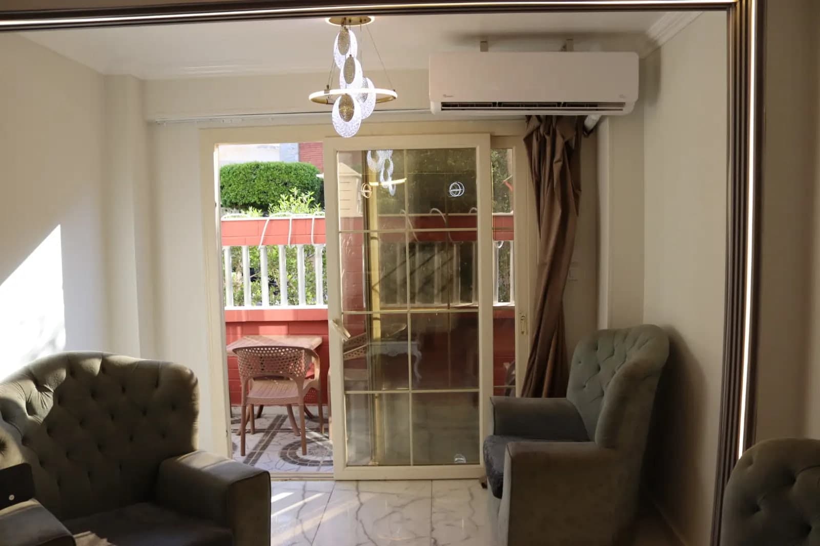 Apartment in Alexandria