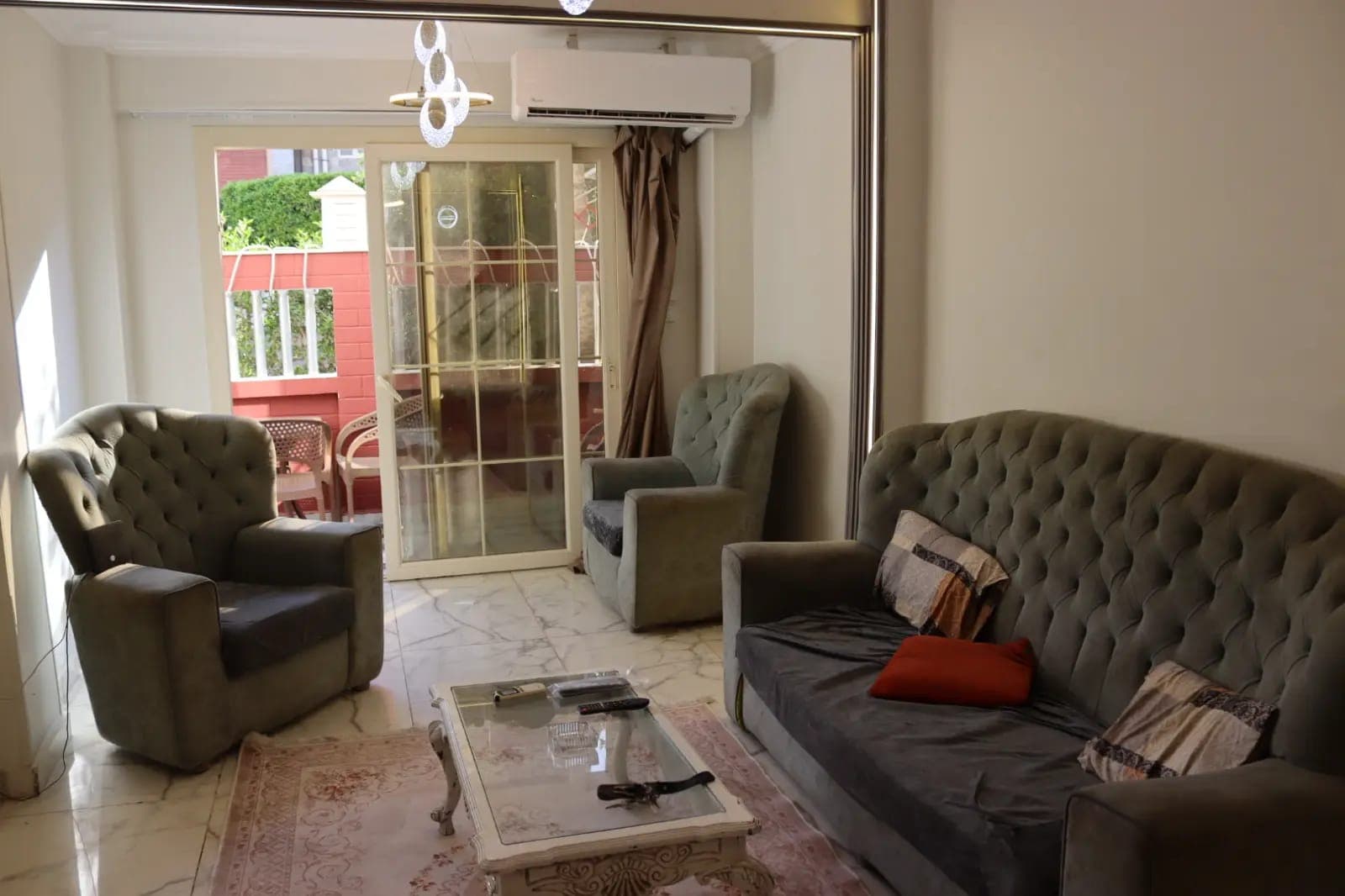 Apartment in Alexandria