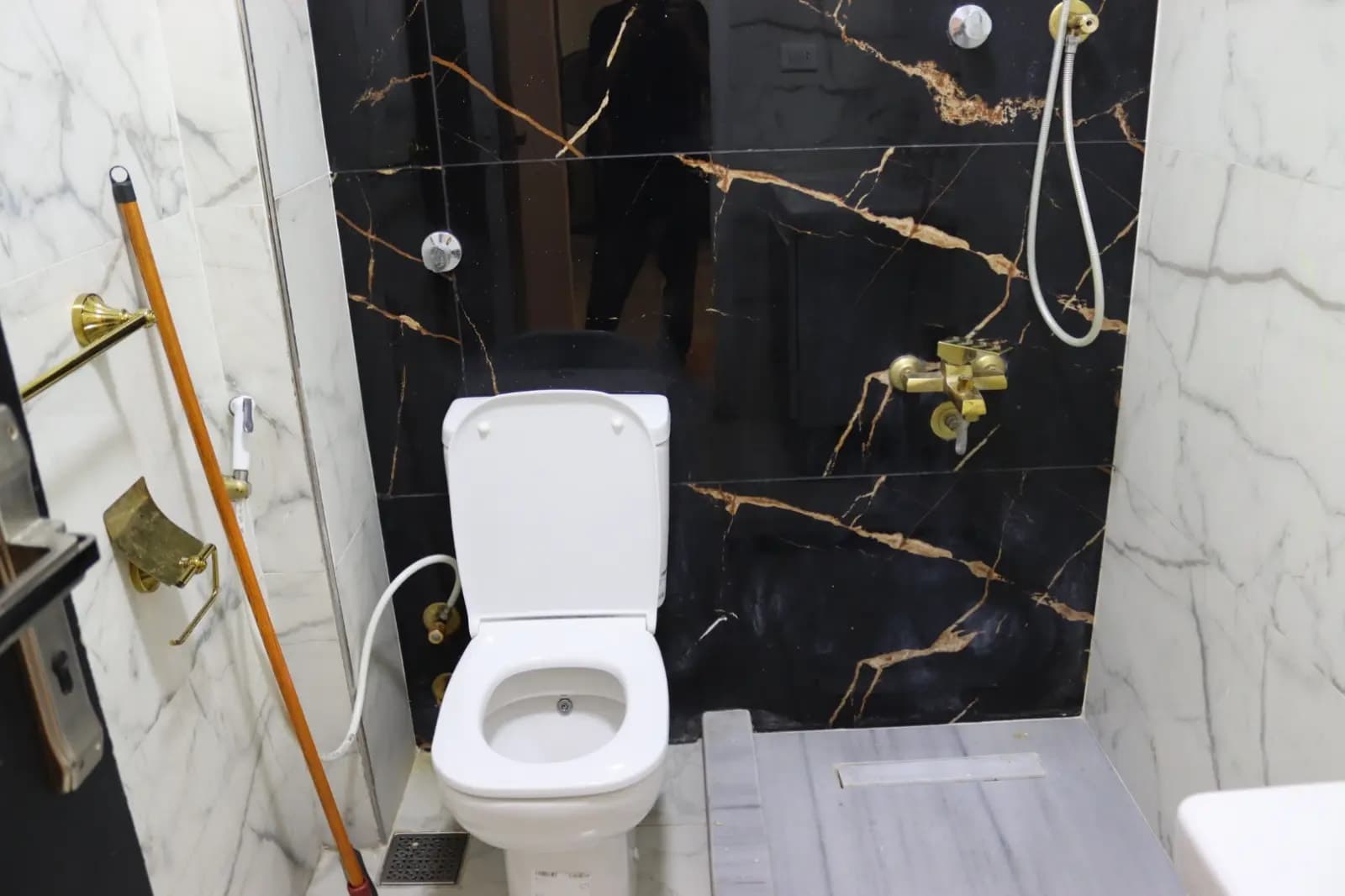 Apartment in Alexandria