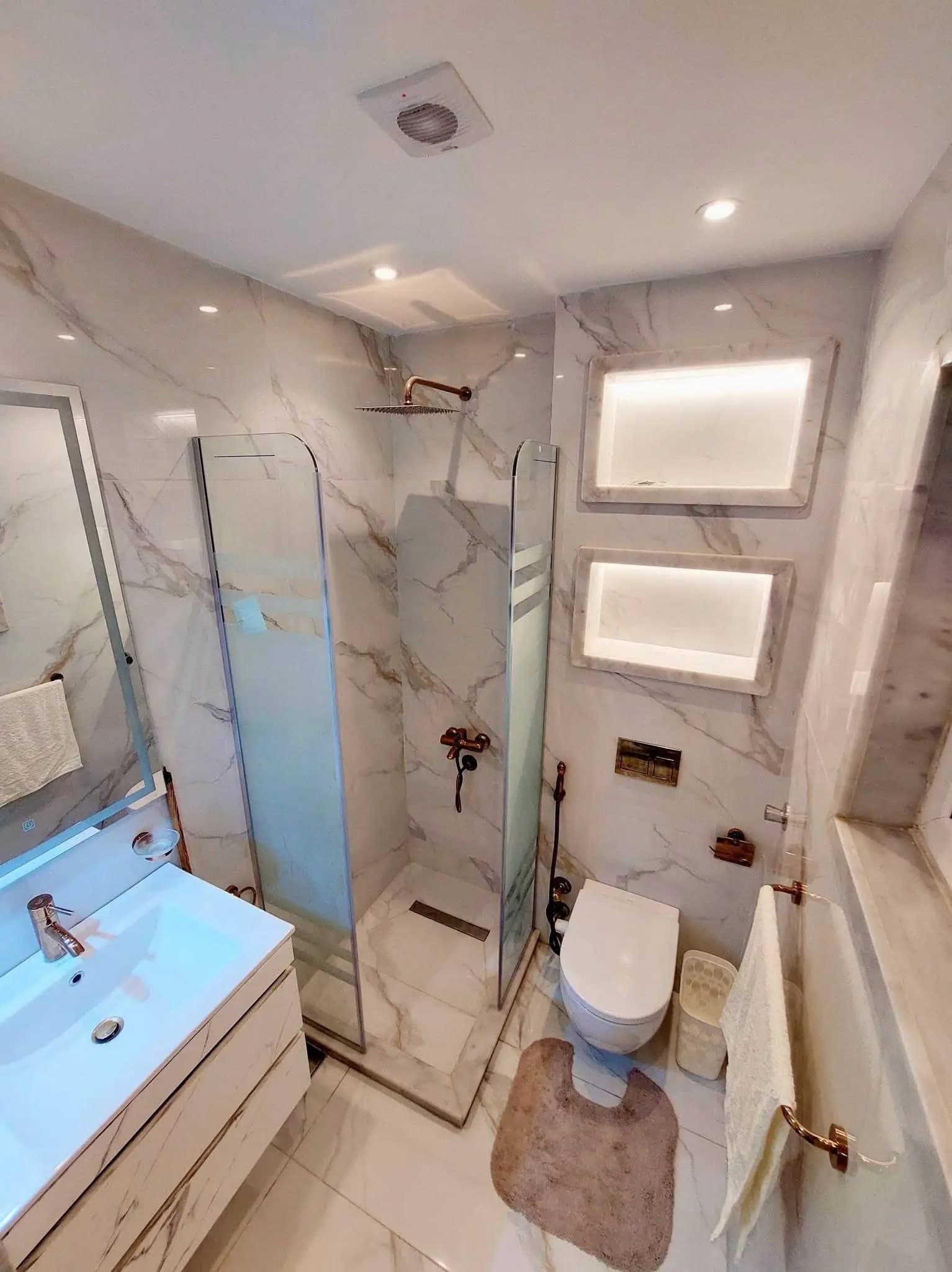 Apartment in Alexandria